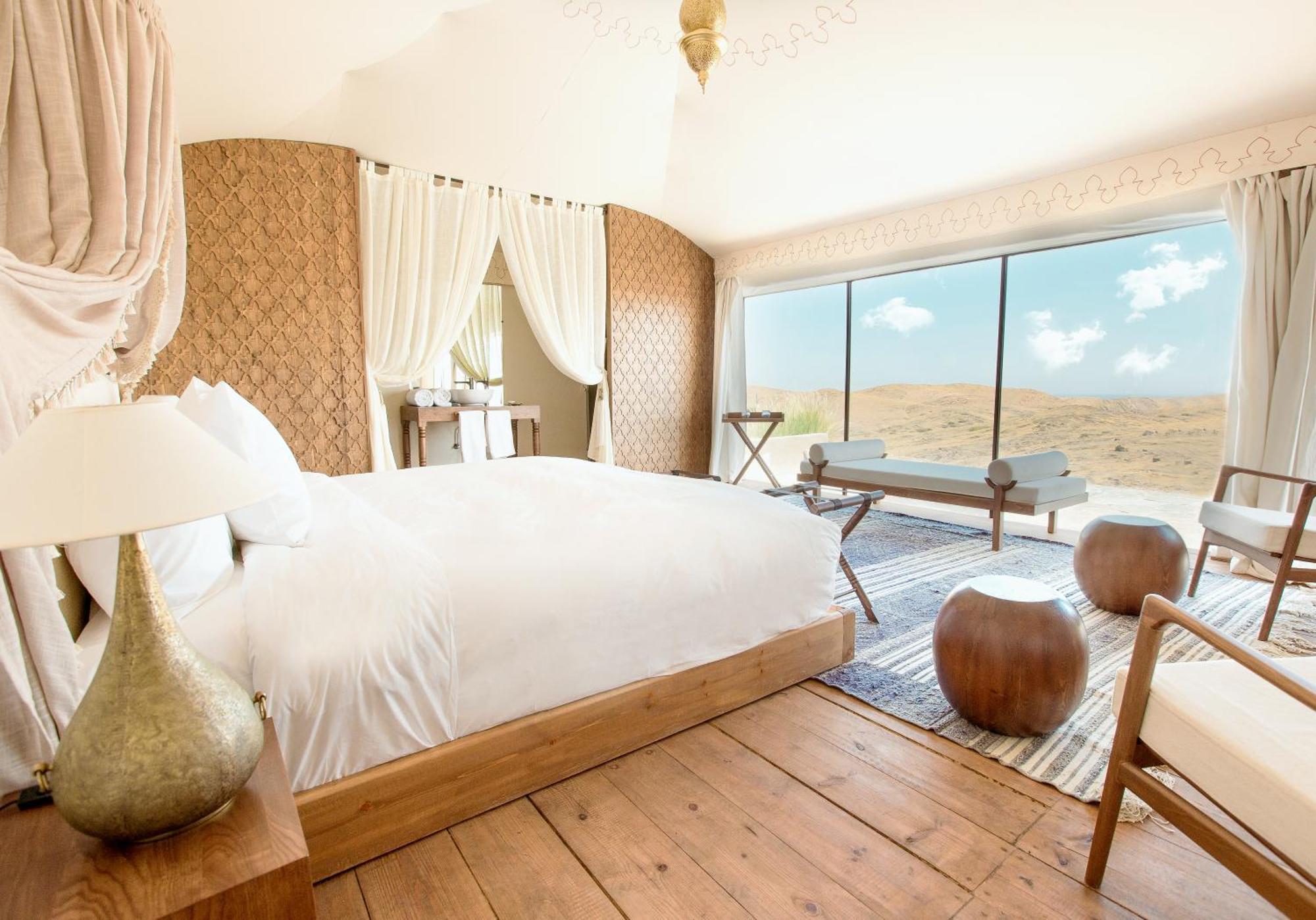 The White Camel Agafay Lodge *